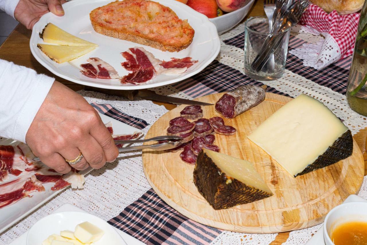Emphasis Vendégház Casserres Kültér fotó